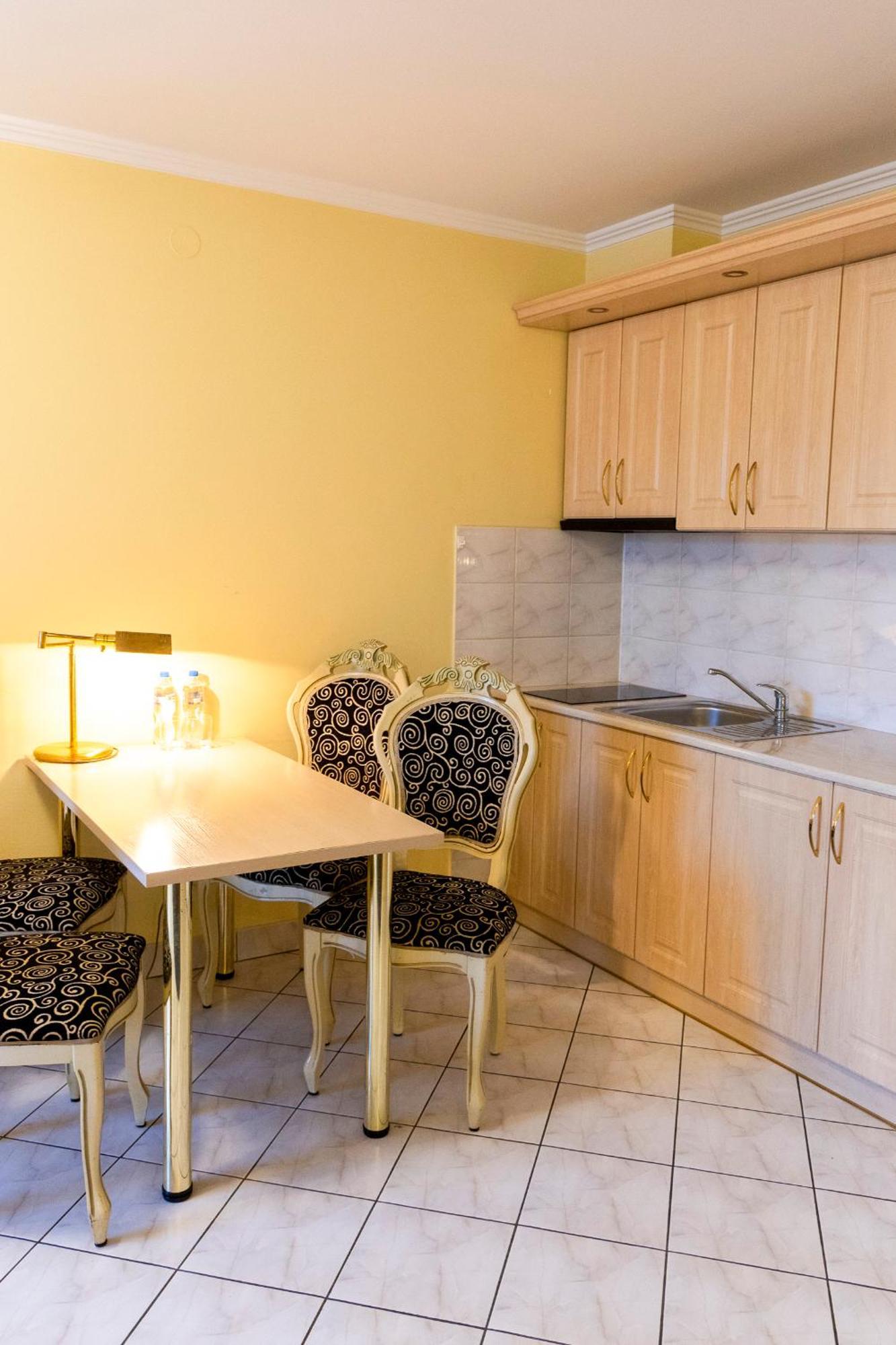 Hit Apartments Varsovia Exterior foto